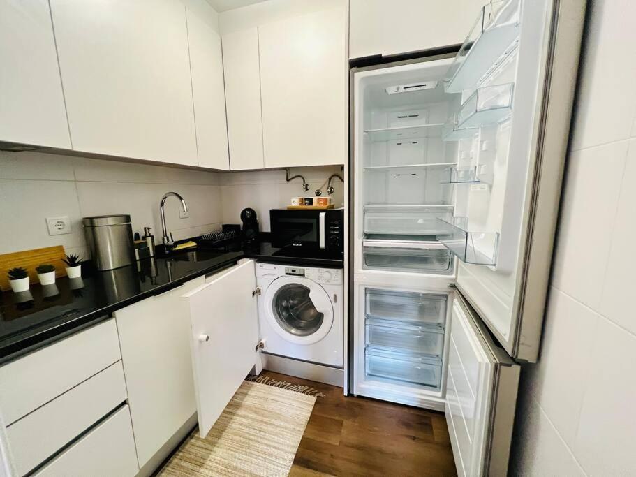 Apartment Modern Comfort Within Ancient Streets Lissabon